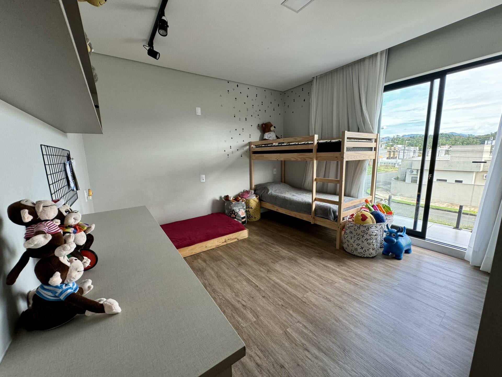 Imagem do Casa linda moderna mobiliada e decorada com 04 dormitórios sendo 02 suítes em Três Rios do Norte